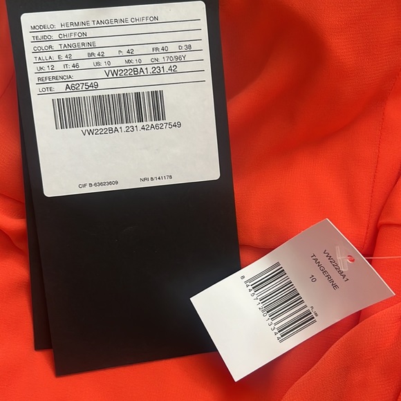 Vera Wang Bride Hermine One-shoulder Cape Back Gown in Tangerine. Size 10. NWT - Picture 7 of 7